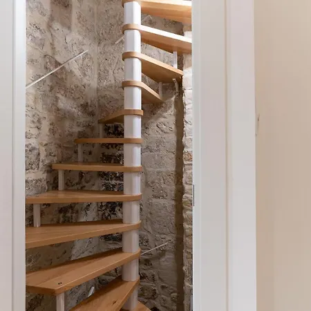 Torre Arcobasso דירה