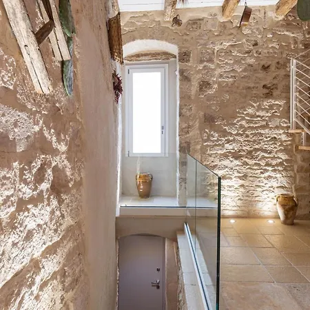 Torre Arcobasso アパート